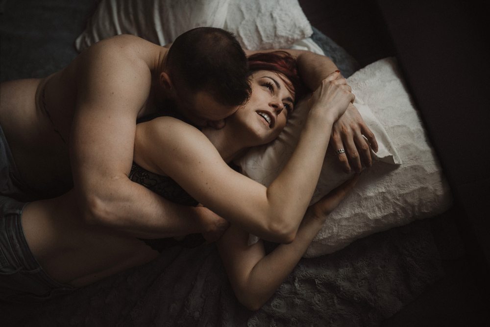 para przytulająca się